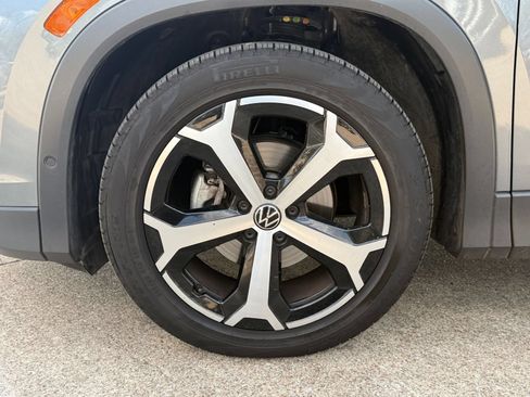 Used 2026 Volkswagen Tiguan SE FWD image 31