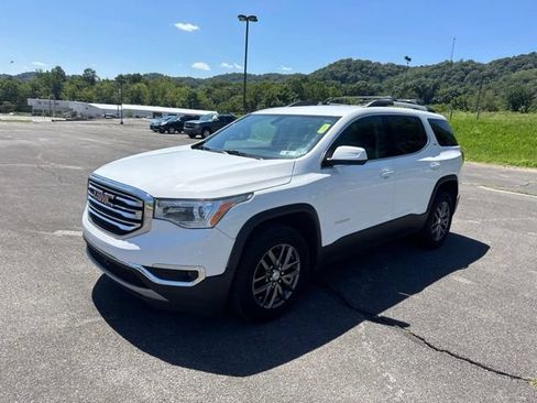 Used 2018 GMC Acadia SLT AWD/4WD image 4