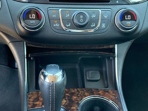 Used 2014 Chevrolet Impala LTZ FWD image 23