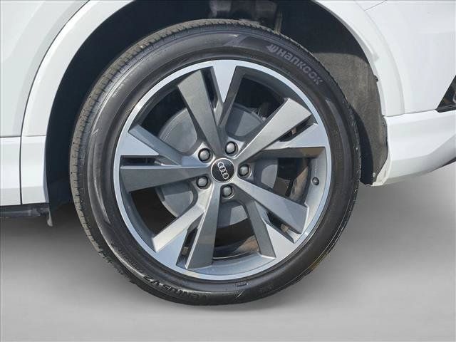 Used 2023 Audi Q4 e-tron Premium AWD/4WD image 28