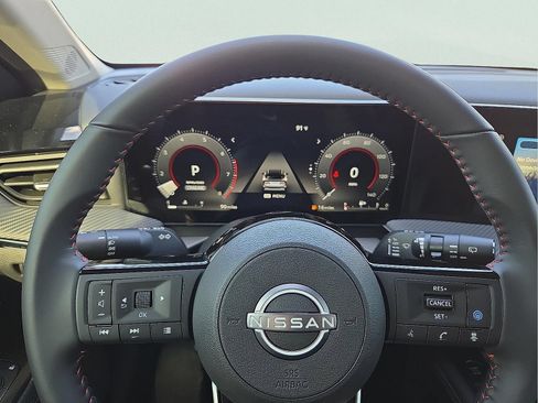 Used 2025 Nissan Kicks SR w/ Illumination Package AWD/4WD image 24