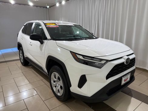 Certified 2025 Toyota RAV4 LE AWD/4WD image 7