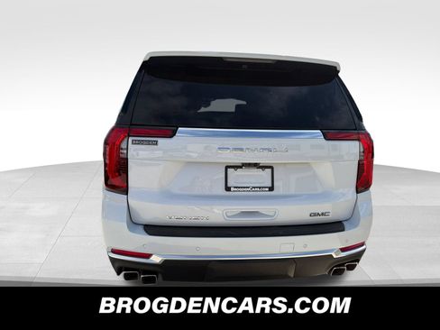 New 2026 GMC Yukon Denali w/ Denali Reserve Package AWD/4WD image 7