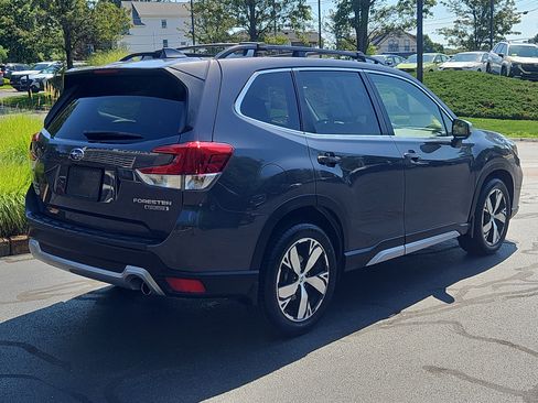 Used 2021 Subaru Forester Touring AWD/4WD image 2