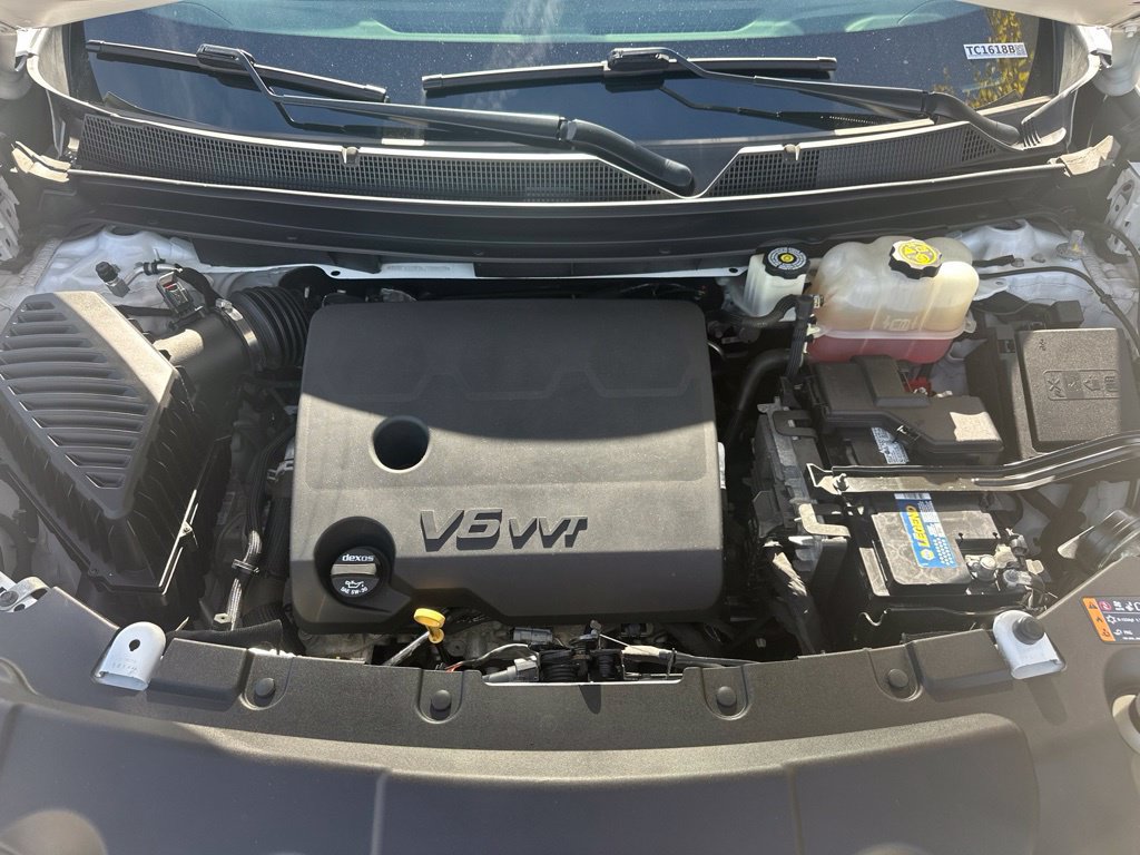 Used 2019 Chevrolet Traverse High Country w/ LPO, Floor Liner Package AWD/4WD image 32