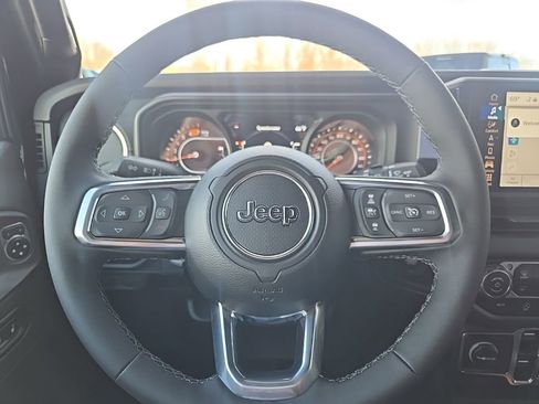 New 2026 Jeep Wrangler Unlimited Sahara AWD/4WD image 39