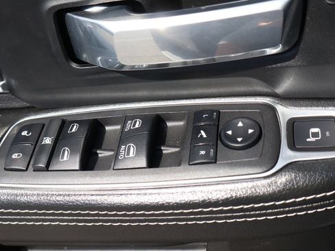 Used 2022 RAM 2500 Laramie AWD/4WD image 19