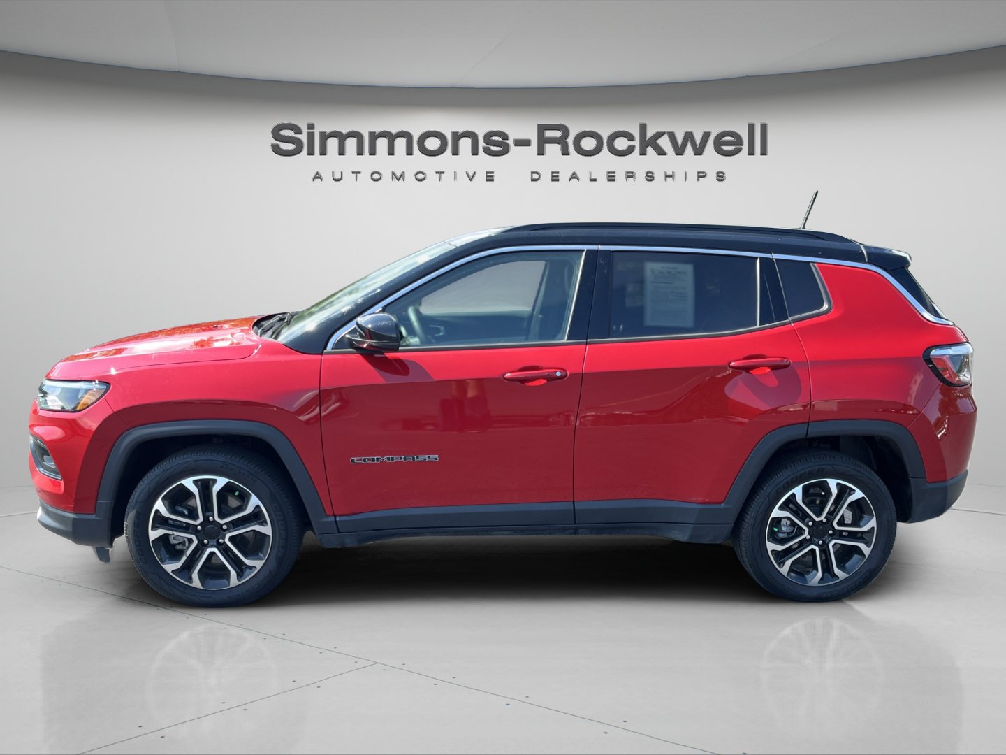Used 2024 Jeep Compass Limited AWD/4WD image 2