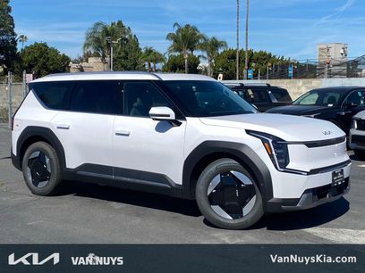 New 2026 Kia EV9 Wind
