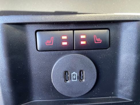 New 2026 Ford F250 Lariat w/ Black Appearance Package image 26