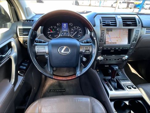 Used 2016 Lexus GX 460 w/ Premium Package image 5