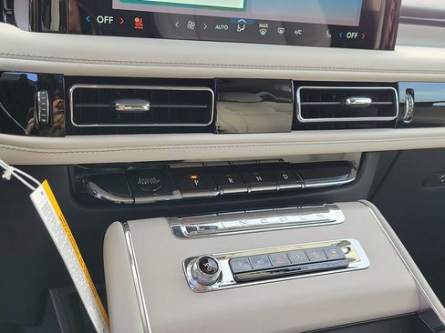 New 2026 Lincoln Aviator Reserve image 28