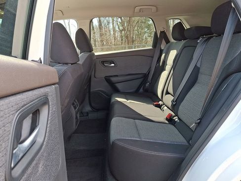 Certified 2023 Nissan Rogue SV AWD/4WD image 11