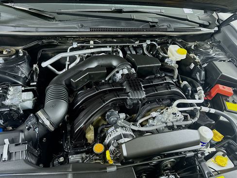 Used 2023 Subaru Crosstrek 2.5i Limited w/ Moonroof Package image 32