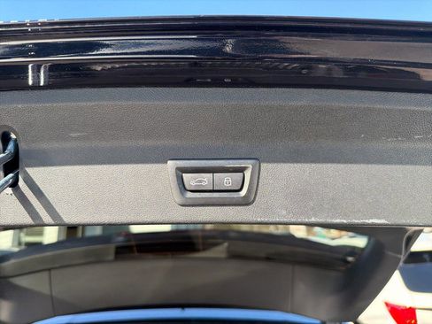 Used 2024 BMW X3 xDrive30i w/ Premium Package image 12