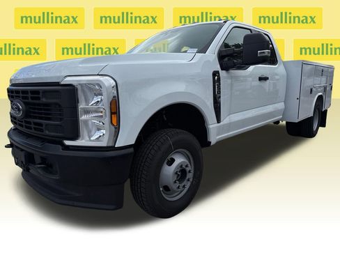 New 2025 Ford F350 XL AWD/4WD image 16