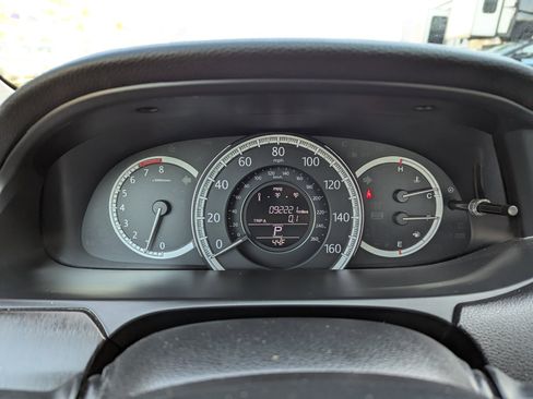 Used 2015 Honda Accord EX image 18