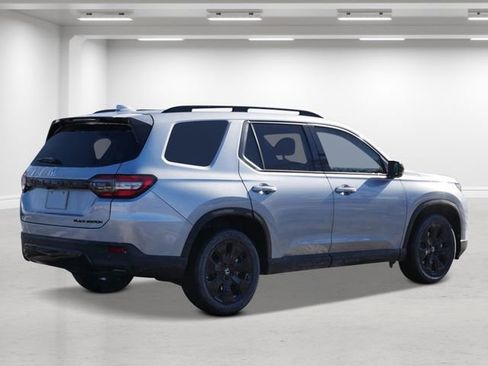 New 2026 Honda Pilot Black Edition image 3