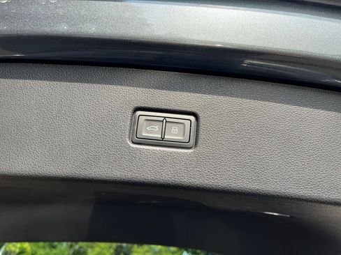 Used 2025 Audi Q5 Prestige AWD/4WD image 24