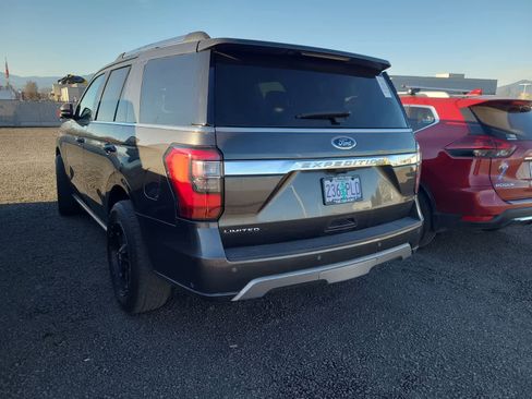 Used 2018 Ford Expedition Limited w/ Equipment Group 301A image 3