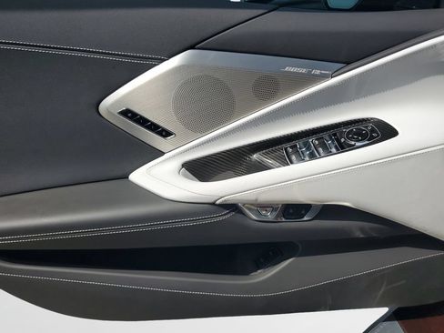 Used 2022 Chevrolet Corvette Stingray Premium Conv w/ Z51 Performance Package RWD image 18