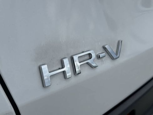 Used 2025 Honda HR-V LX image 11