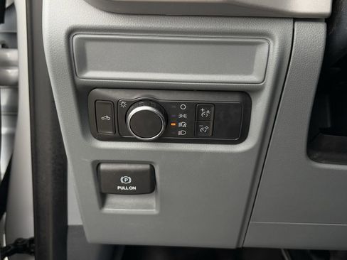 Used 2022 Ford F150 XL w/ Equipment Group 101A High RWD image 24