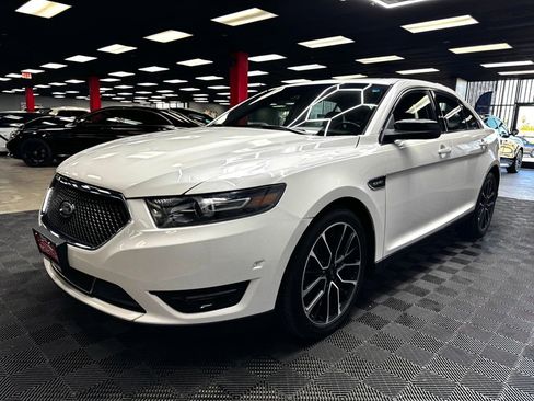 Used 2017 Ford Taurus SHO w/ Driver Assist Package image 7