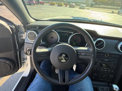 Used 2007 Ford Mustang Shelby GT500 image 16