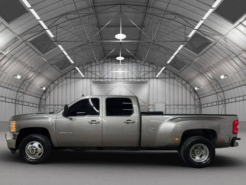 Used 2012 Chevrolet Silverado 3500 LTZ w/ LTZ Plus Package image 2