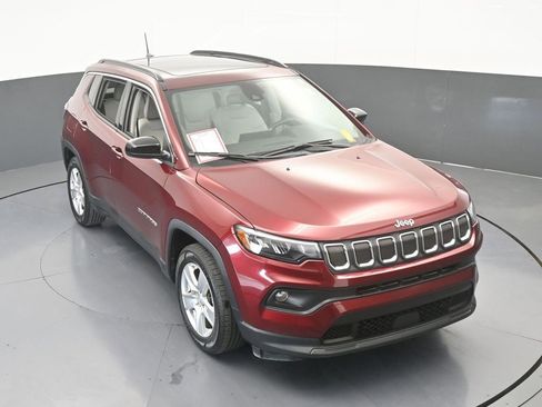 Used 2022 Jeep Compass Latitude w/ Sun and Sound Group image 54