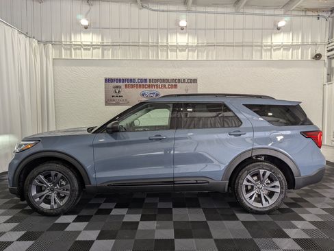 New 2026 Ford Explorer Active w/ Active Comfort Package AWD/4WD image 1