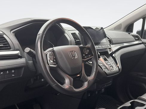 Used 2024 Honda Odyssey Elite image 7