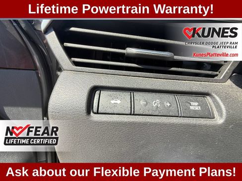 Used 2025 Nissan Altima 2.5 SR FWD image 19