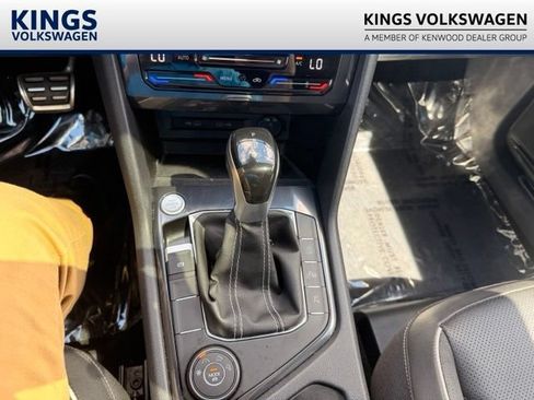 Certified 2023 Volkswagen Tiguan SEL R-Line AWD/4WD image 16