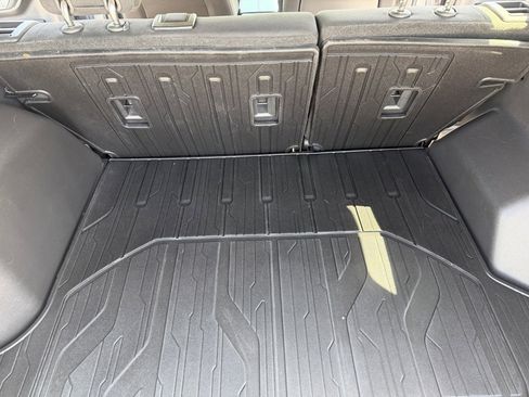 Used 2020 GMC Terrain SLE w/ Driver Convenience Package AWD/4WD image 26