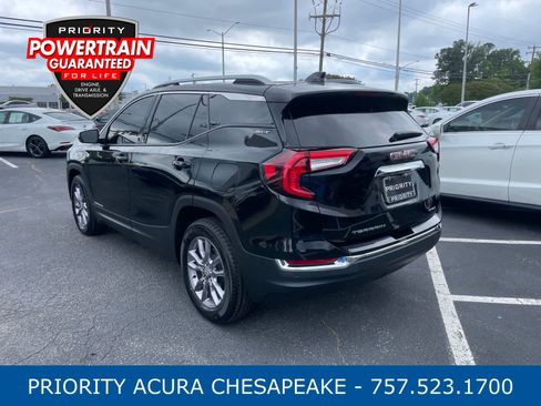Used 2023 GMC Terrain SLT AWD/4WD image 3