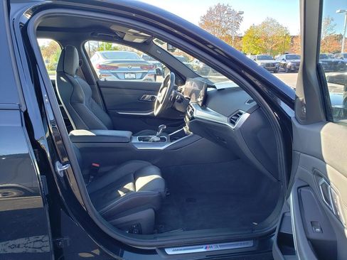 Used 2023 BMW M3 Competition w/ Executive Package image 17