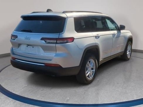 Used 2024 Jeep Grand Cherokee L Laredo w/ Luxury Tech Group I AWD/4WD image 5
