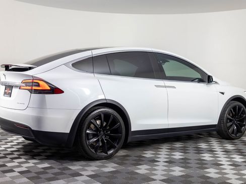 Used 2020 Tesla Model X Long Range image 8