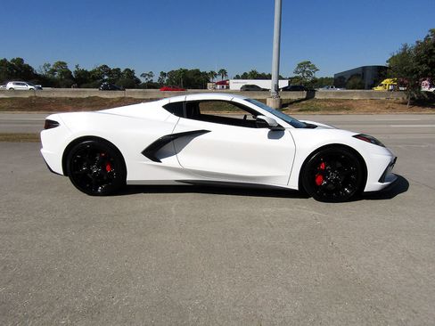 Used 2023 Chevrolet Corvette Stingray Coupe image 4