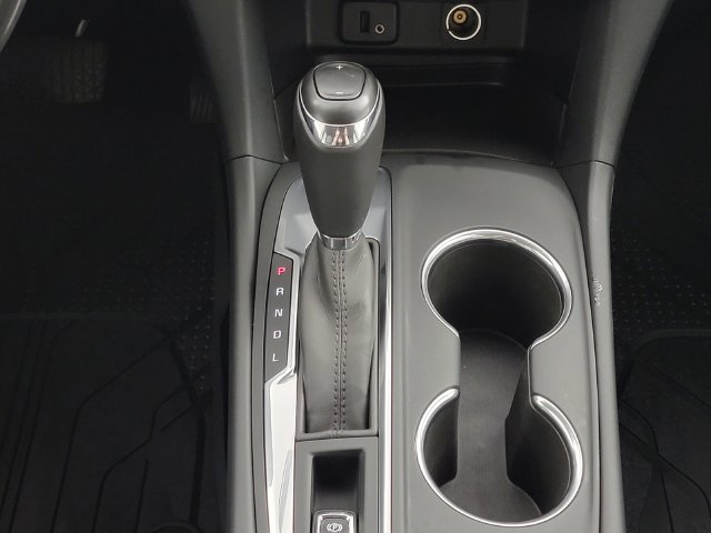 Used 2018 Chevrolet Equinox LT FWD image 24