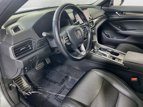 Used 2022 Honda Accord Sport image 9
