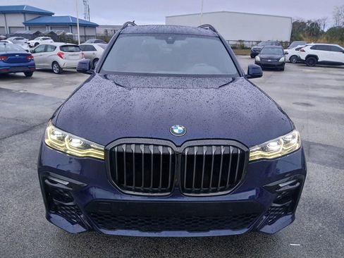 Used 2022 BMW X7 xDrive40i w/ M Sport Package image 3