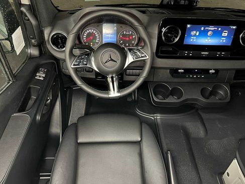 New 2026 Mercedes-Benz Sprinter 2500 image 38