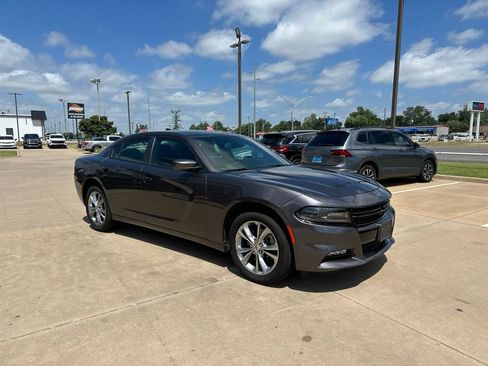 Used 2021 Dodge Charger SXT w/ Driver Convenience Group AWD/4WD image 3