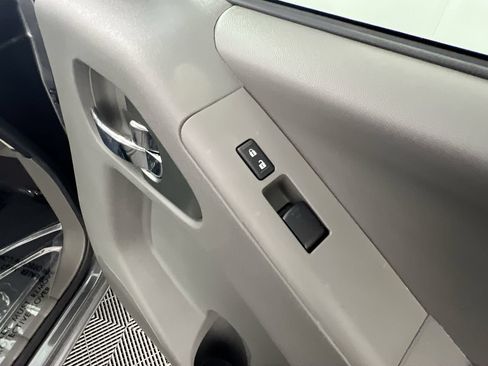Used 2021 Nissan Frontier SV AWD/4WD image 28