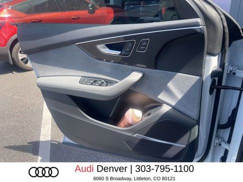 Used 2023 Audi SQ8 Prestige w/ Prestige Package AWD/4WD image 7