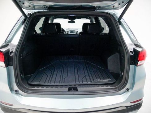 Used 2022 Chevrolet Equinox RS w/ LPO, Floor Liner Package image 9