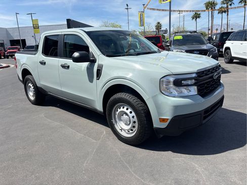 Used 2024 Ford Maverick XL image 3